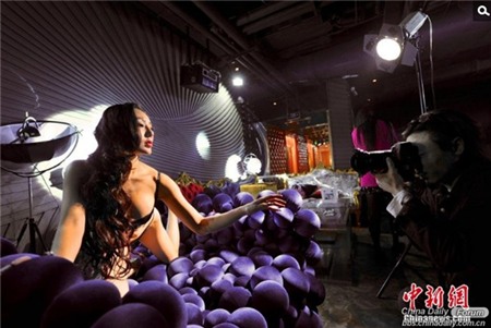 Hậu trường làm nghề người mẫu nội y của cô gái trẻ 14