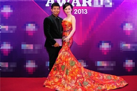 Angela Phương Trinh đeo trang sức trăm triệu đi sự kiện 3