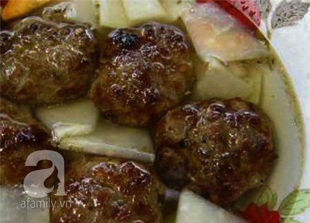 bún, rau, bồn-cầu, nhà-vệ-sinh, hóa-chất, tẩy-trắng, phở-Hà-Nội, nghi-án, thực-phẩm,