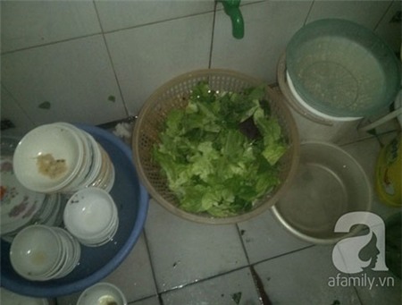 bún, rau, bồn-cầu, nhà-vệ-sinh, hóa-chất, tẩy-trắng, phở-Hà-Nội, nghi-án, thực-phẩm,