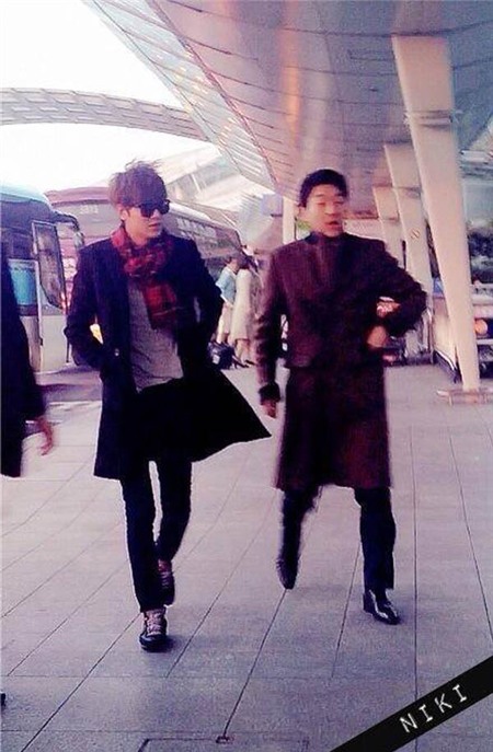 Lee Min Ho bị quây kín lối ở sân bay khi sang Trung Quốc | Lee Min Ho,Lee Min Ho ở sân bay,thời trang sân bay của Lee Min Ho,Lee Min Ho bị fans bao vây