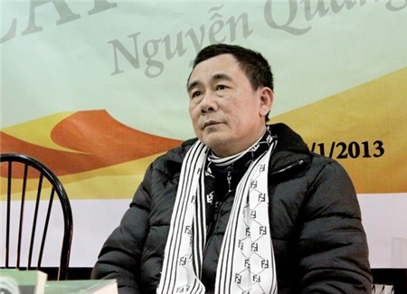Nhà văn Nguyễn Quang Vinh.