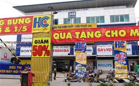 kinh-doanh, bán-lẻ, điện-máy, siêu-thị, DN, hàng-hóa, phá-sản, nợ, tồn-kho, khuyến-mãi, giảm-giá, thua-lỗ, làm-liều, cuộc-chiến, tàn-sát