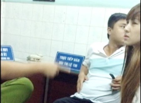 Vợ Hiếu Hiền có