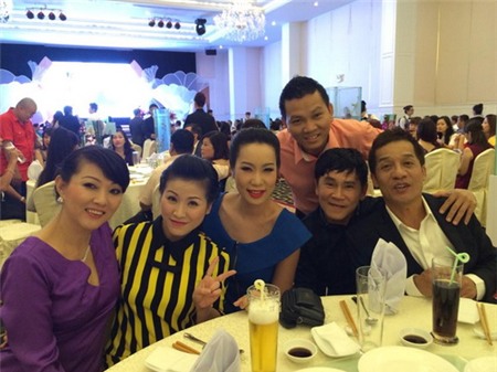 Toàn cảnh tiệc cưới của 