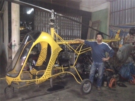 máy-bay, nông-dân, kỹ-sư, trực-thăng, Bùi-Hiển, thợ-vườn, thợ-rèn, Nguyễn-Văn-Thắng, xe-chế, xe-độ, chế-tạo