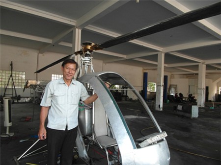 máy-bay, nông-dân, kỹ-sư, trực-thăng, Bùi-Hiển, thợ-vườn, thợ-rèn, Nguyễn-Văn-Thắng, xe-chế, xe-độ, chế-tạo