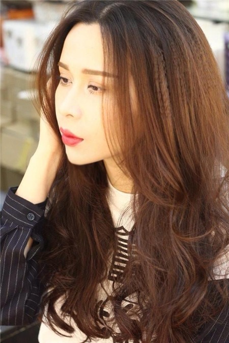 Hương Giang bức xúc vì ôsin vào trộm Facebook đăng ảnh riêng tư