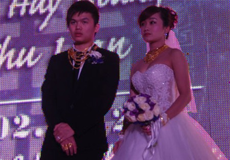đám cưới, đại gia, gãy cổ, vàng, kiềng vàng, lắc vàng, siêu đám cưới, Hương Sơn, Hà Tĩnh