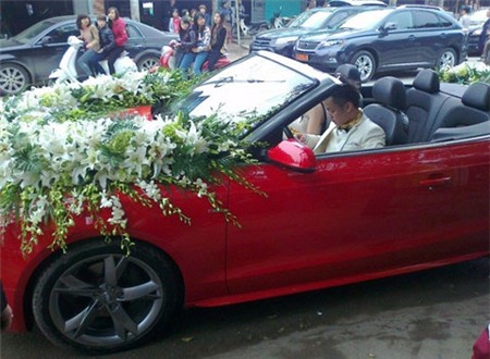 đám cưới, đại gia, gãy cổ, vàng, kiềng vàng, lắc vàng, siêu đám cưới, Hương Sơn, Hà Tĩnh