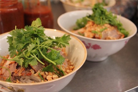 Khu ẩm thực độc đáo giữa lòng Thủ đô - 2