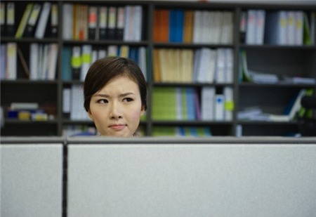 Chết khiếp với các “thánh nữ” công sở 3