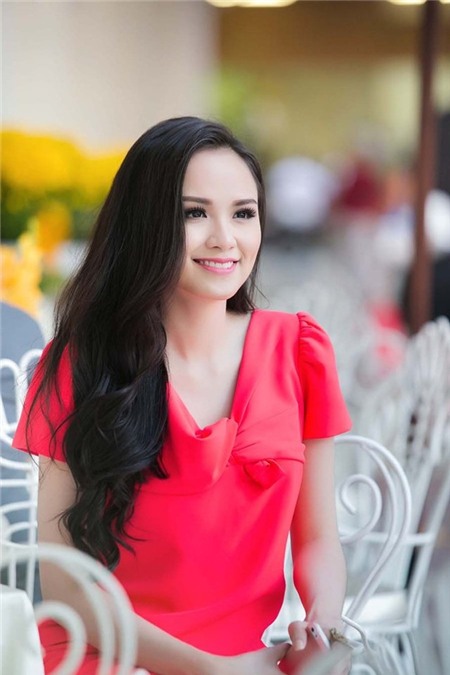 Diễm Hương tiết lộ chuyện từng bị đại gia đòi quà  | Hoa hậu thế giới người Việt 2010,Diễm Hương,Hoa hậu Diễm Hương