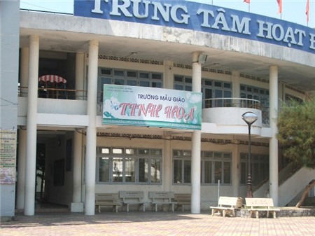 đánh trẻ, thước kẻ, thôi việc