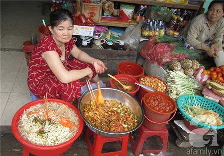 Thế giới quà vặt hấp dẫn tại chợ Cồn, Đà Nẵng 20