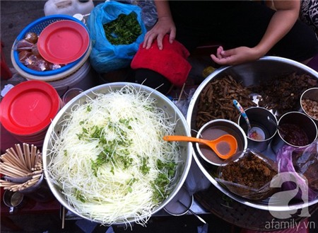 Thế giới quà vặt hấp dẫn tại chợ Cồn, Đà Nẵng 4