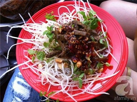 Thế giới quà vặt hấp dẫn tại chợ Cồn, Đà Nẵng 5