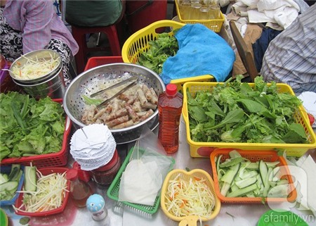 Thế giới quà vặt hấp dẫn tại chợ Cồn, Đà Nẵng 9