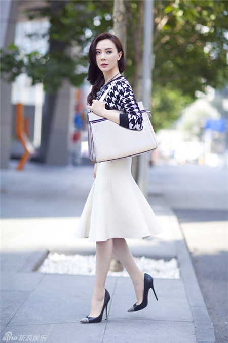 Minh Hằng mặc đẹp với mốt váy loe - 10