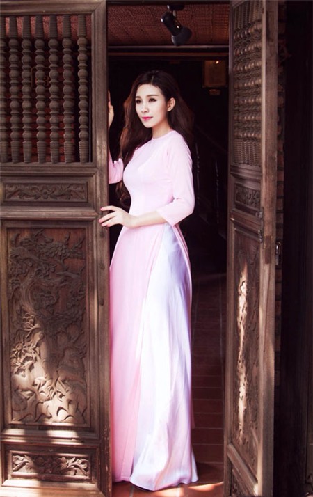 8/3: Hot girl Việt làm điệu với áo dài! - 4