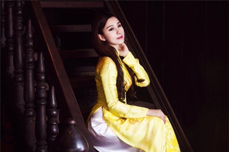 8/3: Hot girl Việt làm điệu với áo dài! - 6