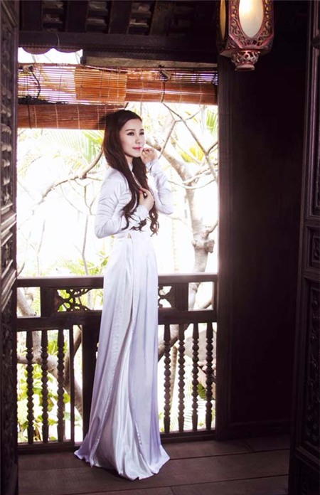8/3: Hot girl Việt làm điệu với áo dài! - 9