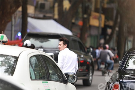 Tuấn Hưng thắt chặt an ninh trong lễ ăn hỏi - 9