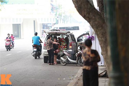 Tuấn Hưng thắt chặt an ninh trong lễ ăn hỏi - 10