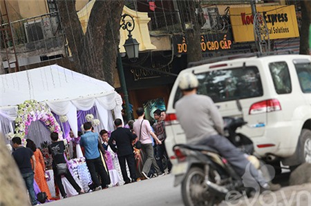 Tuấn Hưng thắt chặt an ninh trong lễ ăn hỏi - 4