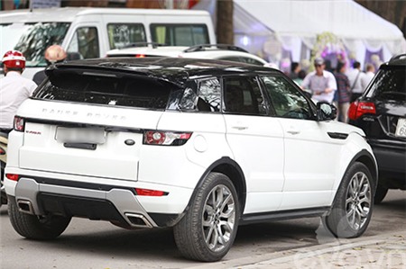 Tuấn Hưng thắt chặt an ninh trong lễ ăn hỏi - 8