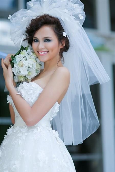 Sốc: Lộ loạt ảnh Diễm Hương bị chồng cũ đánh bầm dập