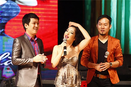 Thuý Nga mặc sexy vẫn xấu 