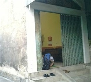 Cắt phăng “của quý” của chồng, chém đứt tay tình địch - Ảnh 1