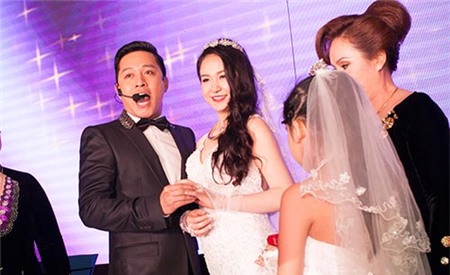 Tuấn Hưng hôn vợ đắm đuối trong đêm tân hôn - 7