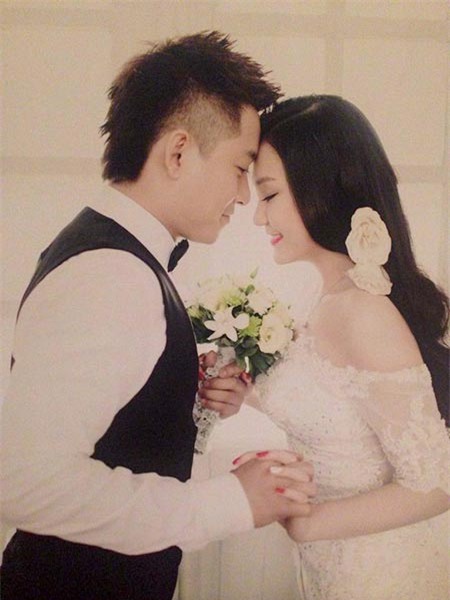 Tuấn Hưng hôn vợ đắm đuối trong đêm tân hôn - 8