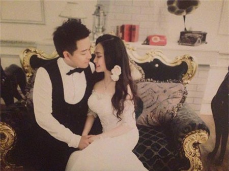 Tuấn Hưng hôn vợ đắm đuối trong đêm tân hôn - 9