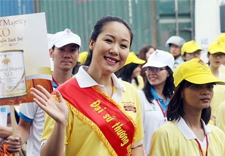 Ngô Phương Lan phủ nhận chuyện có bầu - 3