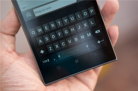 Giao diện bàn phím của Laban Key được thiết kế theo chuẩn của Android với nhiều tùy chọn thay đổi màu sắc và phong cách.