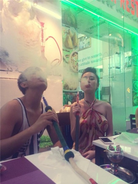 Trời càng nóng, sao Việt mặc đồ hở càng 