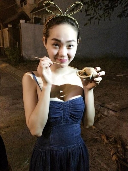 Trời càng nóng, sao Việt mặc đồ hở càng 