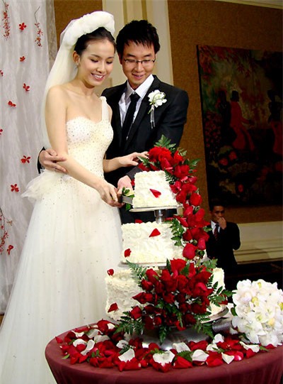 Ngọc nữ showbiz làm dâu nhà