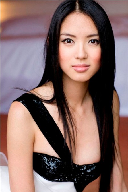 Cựu Hoa hậu Thế giới Trương Tử Lâm lộ sẹo nâng ngực 6