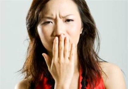 Khốn khổ khi ngồi gần đồng nghiệp mắc bệnh 