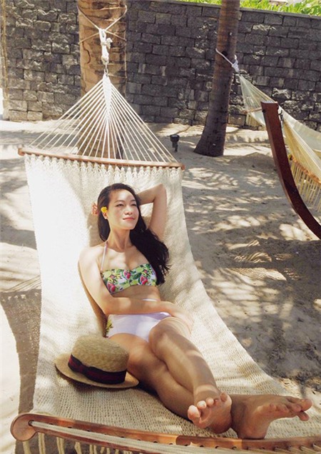 4 xu hướng đồ bơi đang khiến kiều nữ Việt