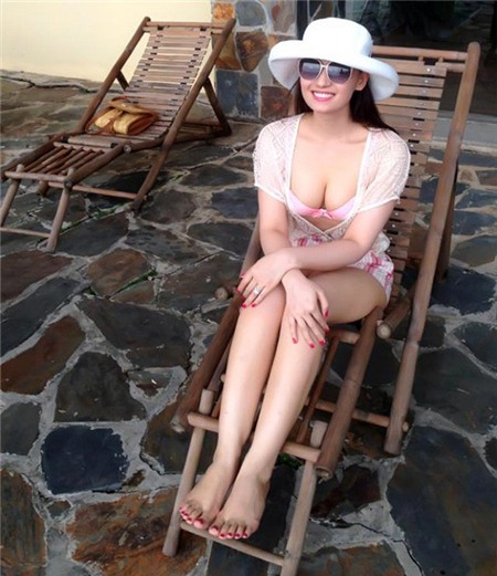 4 xu hướng đồ bơi đang khiến kiều nữ Việt