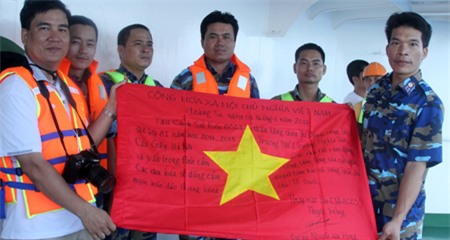 cảnh sát biển; giàn khoan; TQ; Trung Quốc