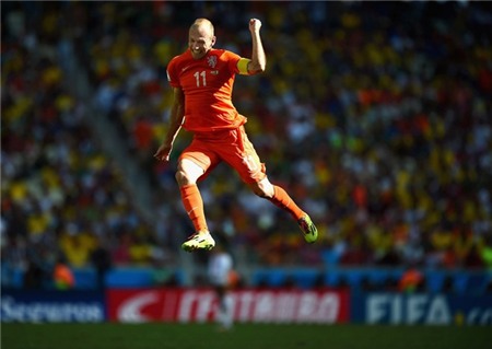 arjen-robbens-of-the-netherlands-celebrates-a-victory-over-mexico