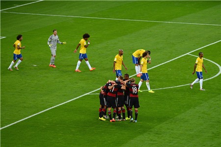 Ai sắm vai tội đồ trận Đức-Brazil?