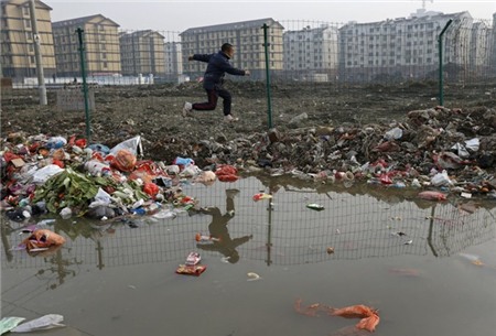 Những nguồn nước ô nhiễm khủng khiếp ở Trung Quốc