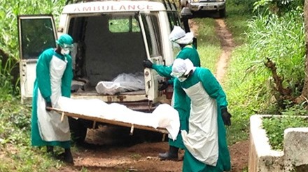 Ebola đã giết 729 người tại Tây Phi